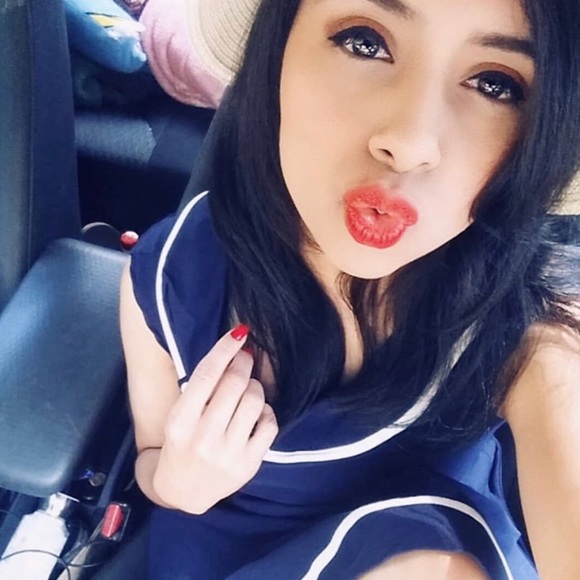 Meet your Posher, Raquel - Picture 3 of 3